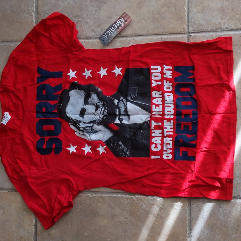 NWT Funny America T-Shirt